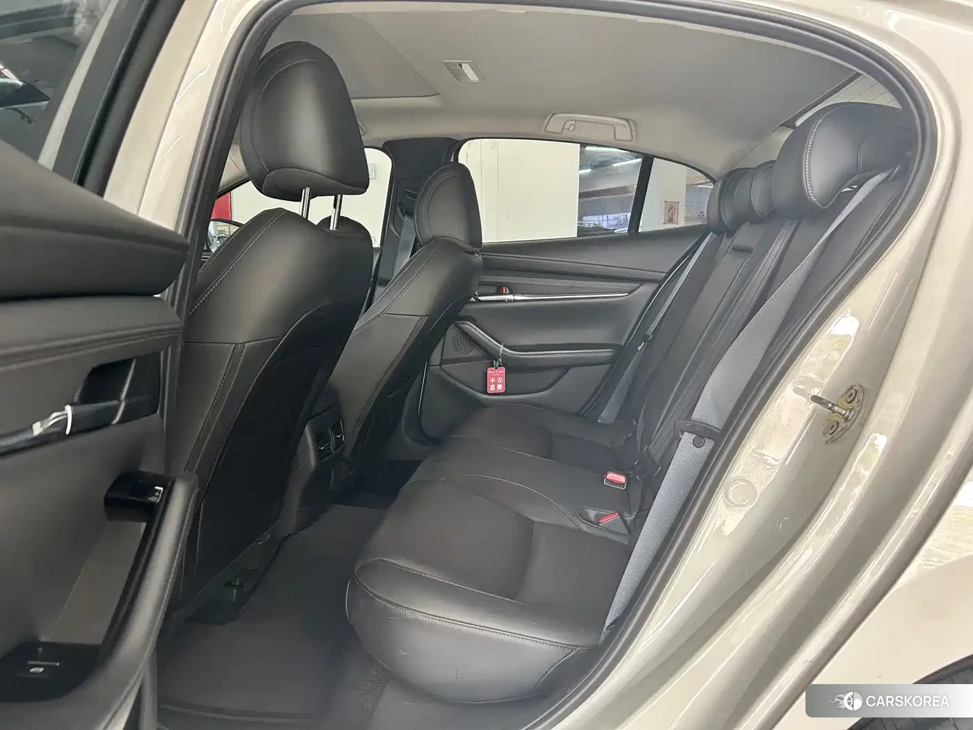 Mazda 3 2022 Белый из Китая, фото 4
