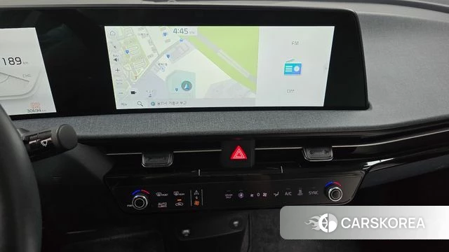 Kia EV6 2023 Серый из Кореи, фото 4