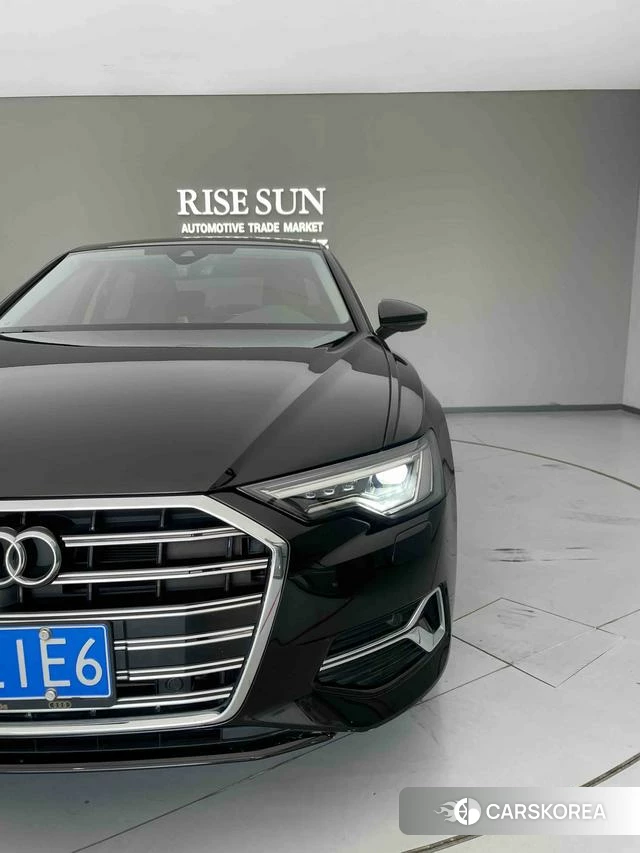 Audi A6L 2023 Черный из Китая, фото 4