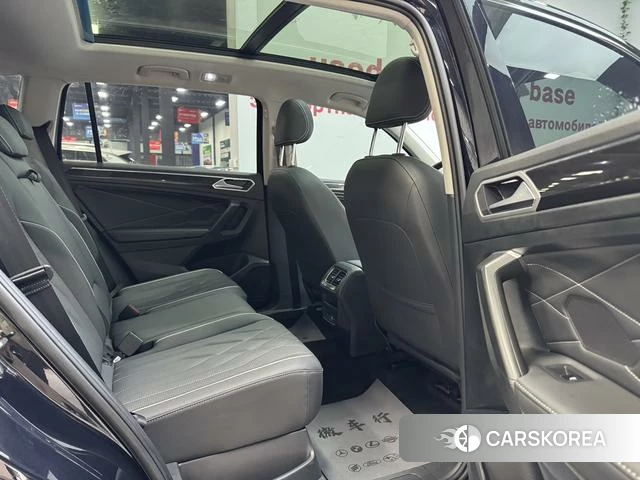 Volkswagen Tiguan L 2023 Черный из Китая, фото 4