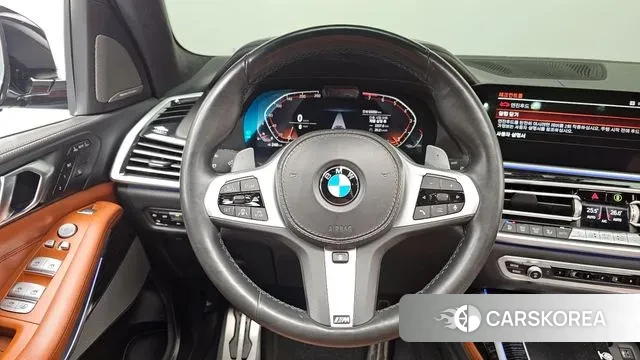 BMW X7 (G07) 2021 Черный из Кореи, фото 4