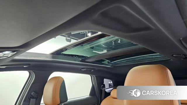 Kia Sportage 5th Generation Hybrid 2024 Белый из Кореи, фото 4