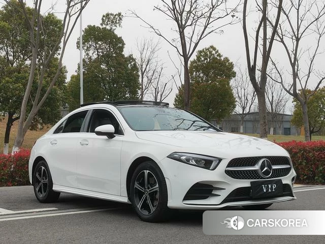Mercedes-Benz Class A 2022 Белый из Китая, фото 4