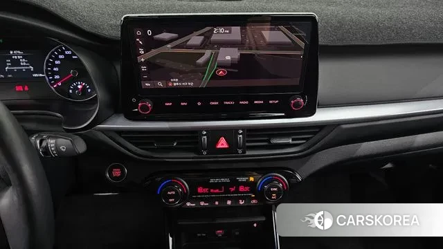 Kia The New K3 2nd generation 2023 Белый из Кореи, фото 4