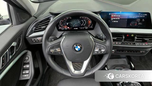 BMW 1 Series (F40) 2021 Черный из Кореи, фото 4