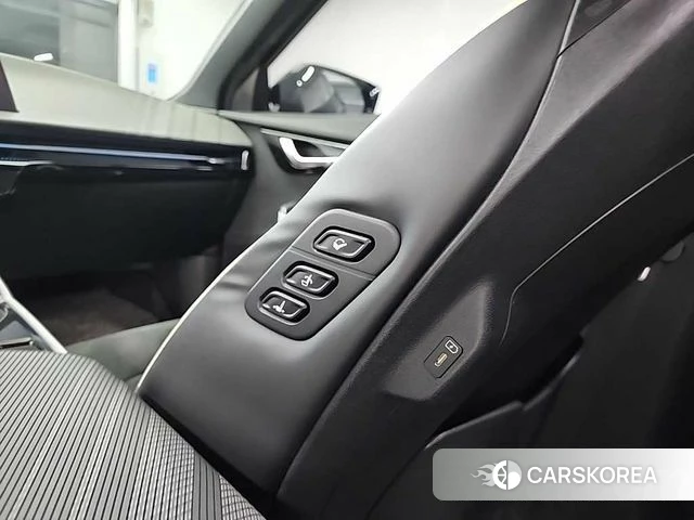 Kia EV6 2021 Черный из Кореи, фото 4