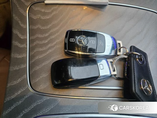 Mercedes-Benz E-Class W213 2022 Белый из Кореи, фото 4