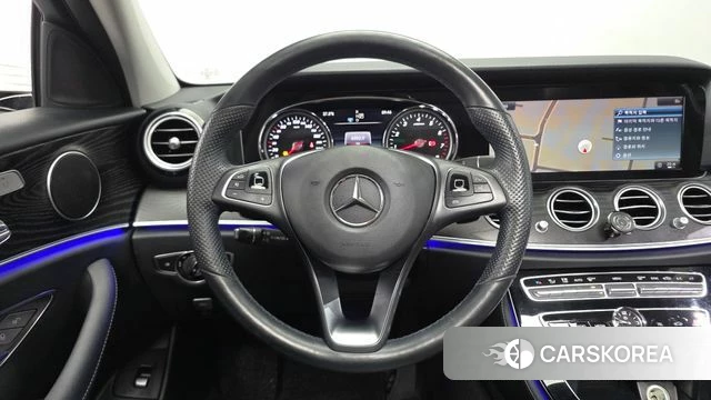 Mercedes-Benz E-Class W213 2018 Белый из Кореи, фото 4