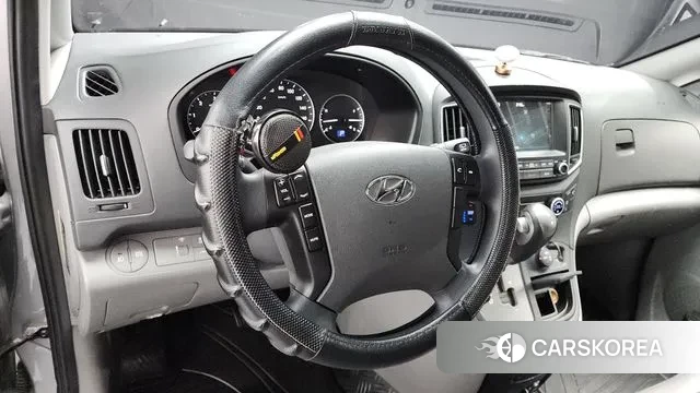 Hyundai The New Grand Starex 2018 Серебристо-серый из Кореи, фото 4