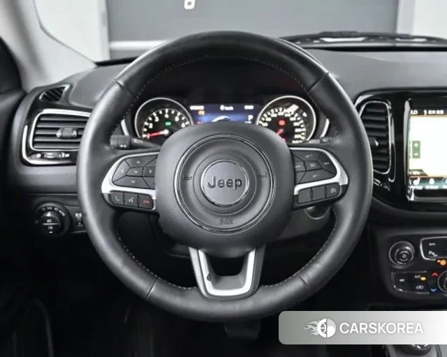 Jeep Compass 2nd Generation 2018 Серый из Кореи, фото 4