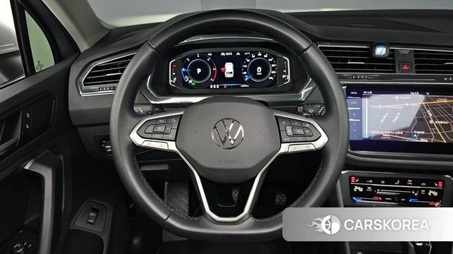 Volkswagen Tiguan second Generation 2022 Серебряный из Кореи, фото 4