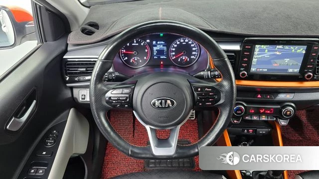 Kia Stonic 2018 Белый из Кореи, фото 4
