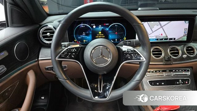 Mercedes-Benz E-Class W213 2022 Белый из Кореи, фото 4