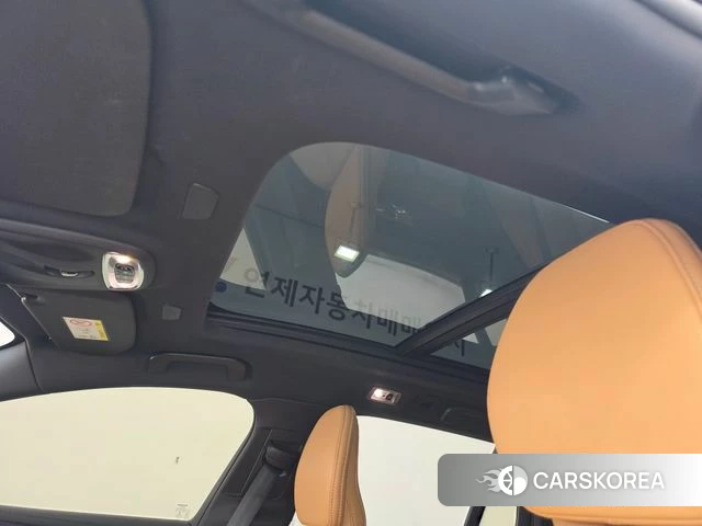 Volvo V60 Cross-Country 2nd Generation 2021 Белый из Кореи, фото 4