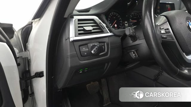 BMW 4 Series (F32) 2018 Белый из Кореи, фото 4