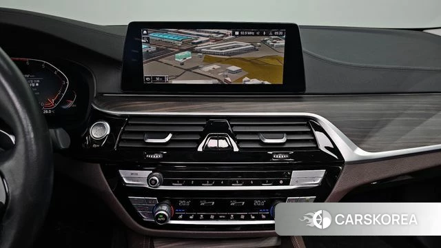 BMW 5 Series (G30) 2020 Белый из Кореи, фото 4