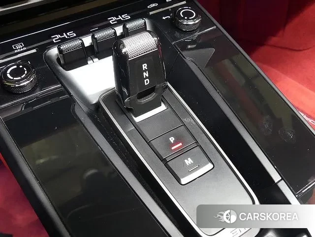 Porsche 911(992) 2023 Серебристо-серый из Кореи, фото 4