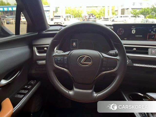 Lexus UX 2021 Серебристо-серый из Китая, фото 4