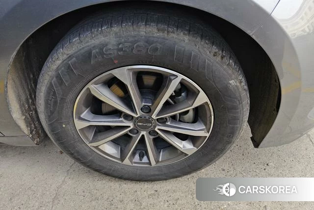 BYD Destroyer 05 2024 Темно-серый из Китая, фото 4