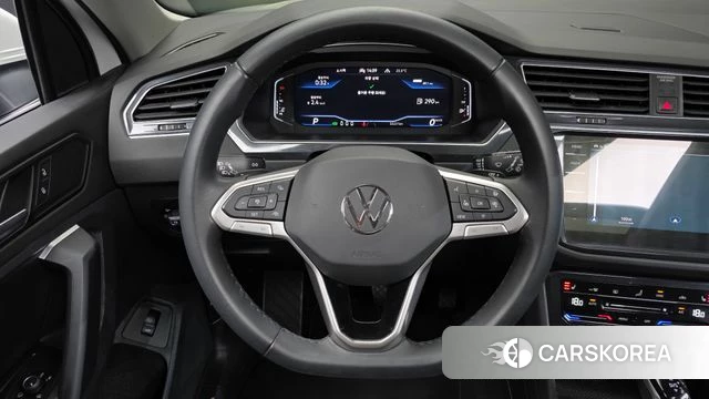 Volkswagen Tiguan second Generation 2021 Белый из Кореи, фото 4