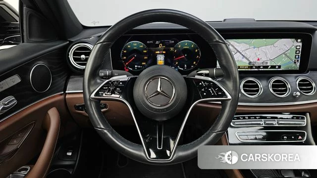 Mercedes-Benz E-Class W213 2023 Черный из Кореи, фото 4