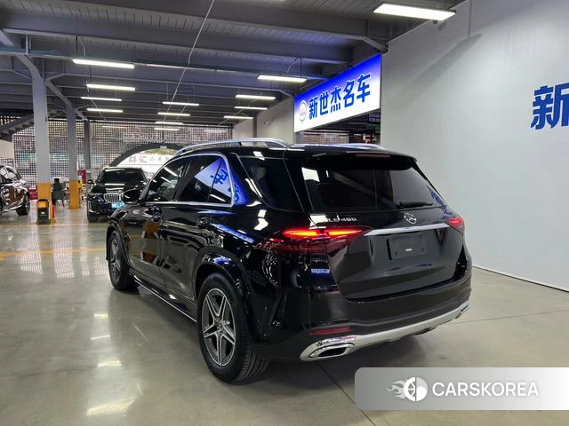 Mercedes-Benz GLE (import) 2023 Черный из Китая, фото 4