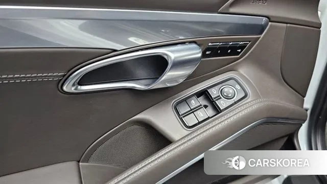 Porsche 718 Cayman 2019 Белый из Кореи, фото 4