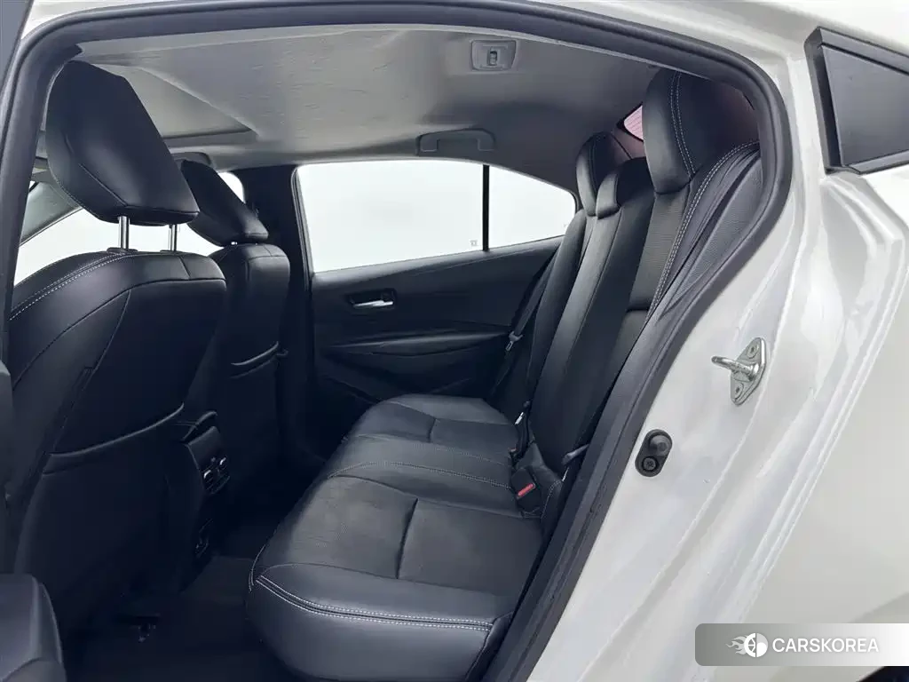 Toyota Corolla 2023 Белый из Китая, фото 4