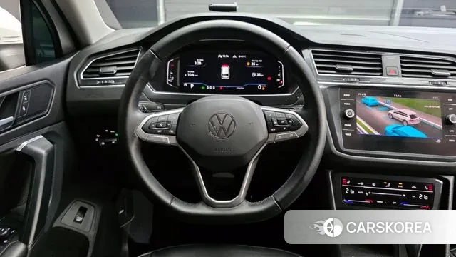 Volkswagen Tiguan second Generation 2023 Белый из Кореи, фото 4