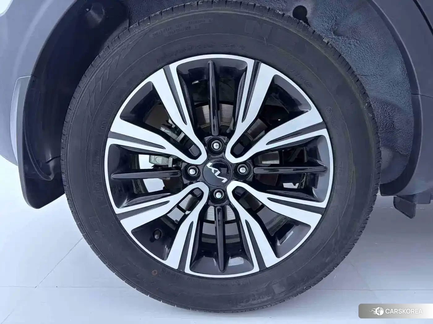 Kia KX1 2023 Белый из Китая, фото 4