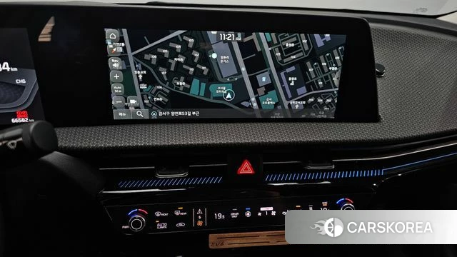 Kia EV6 2021 Серебристо-серый из Кореи, фото 4