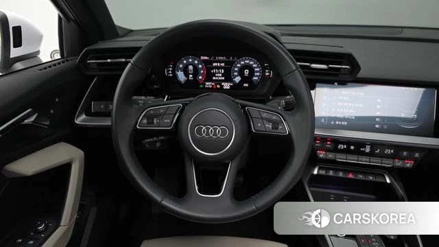Audi A3 (8Y) 2023 Белый из Кореи, фото 4