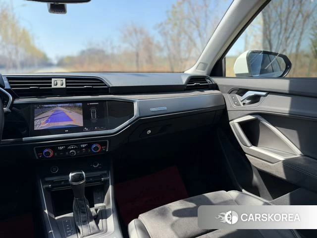 Audi Q3 2023 Белый из Китая, фото 4