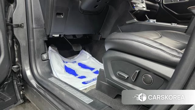Ford Explorer 6th Generation 2020 Серый из Кореи, фото 4