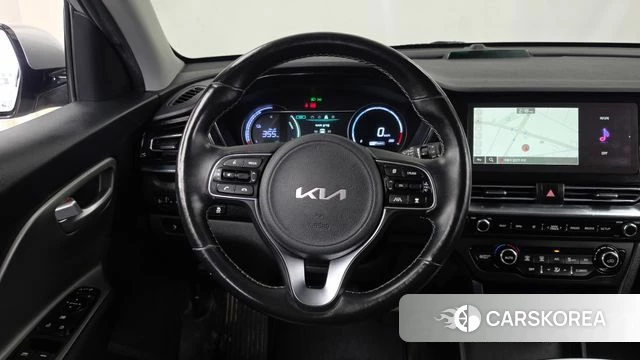 Kia Niro Plus 2022 Серебристо-серый из Кореи, фото 4