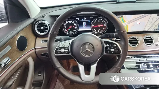 Mercedes-Benz E-Class W213 2019 Серый из Кореи, фото 4