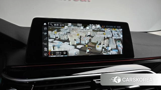 BMW 5 Series (G30) 2018 Белый из Кореи, фото 4