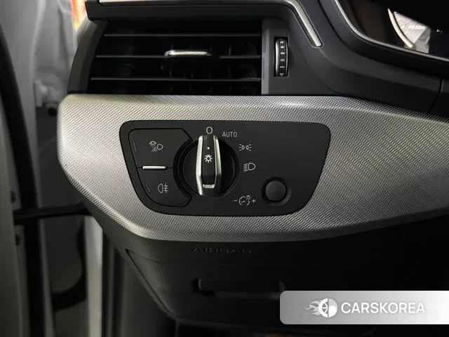 Audi A4 (B9) 2021 Белый из Кореи, фото 4