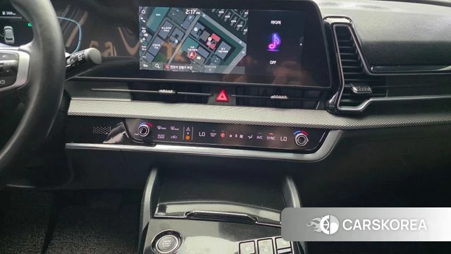 Kia Sportage 5th Generation Hybrid 2023 Серебристо-серый из Кореи, фото 4