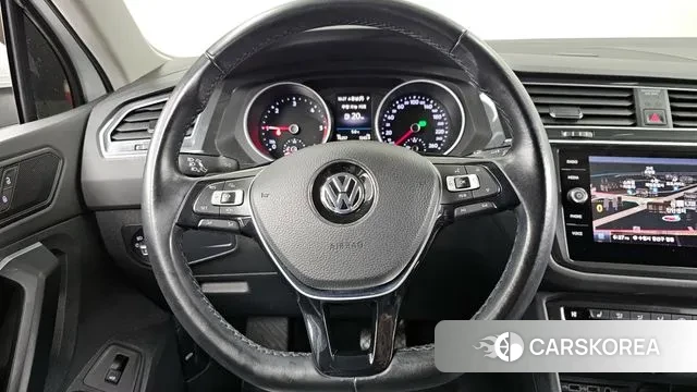 Volkswagen Tiguan second Generation 2020 Белый из Кореи, фото 4