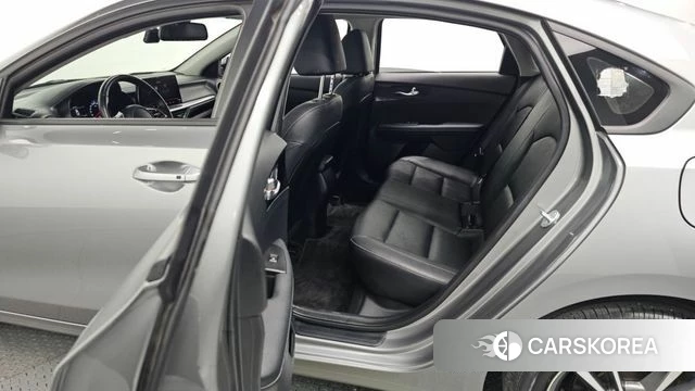 Kia The New K3 2nd generation 2022 Серый из Кореи, фото 4