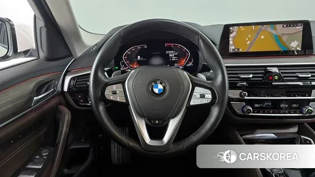 BMW 5 Series (G30) 2020 Белый из Кореи, фото 4