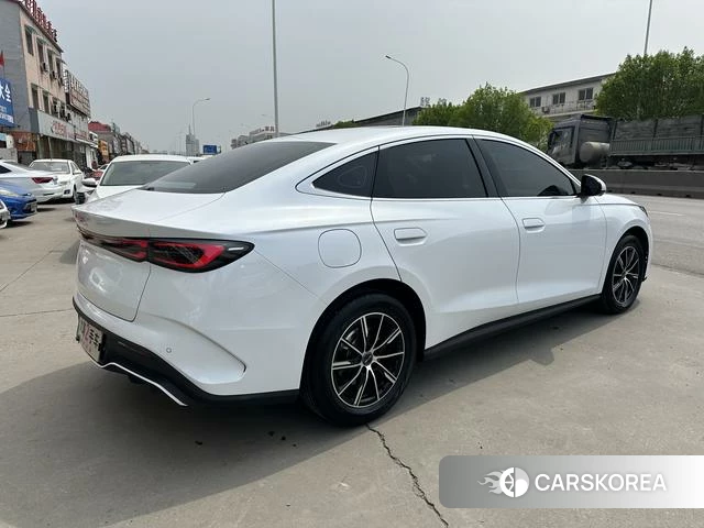 BYD Seal 06DM 2025 Белый из Китая, фото 4