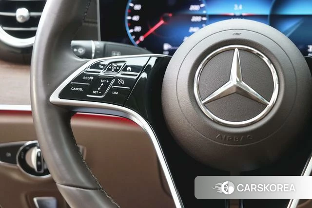 Mercedes-Benz E-class id 3919584 из Китая 4