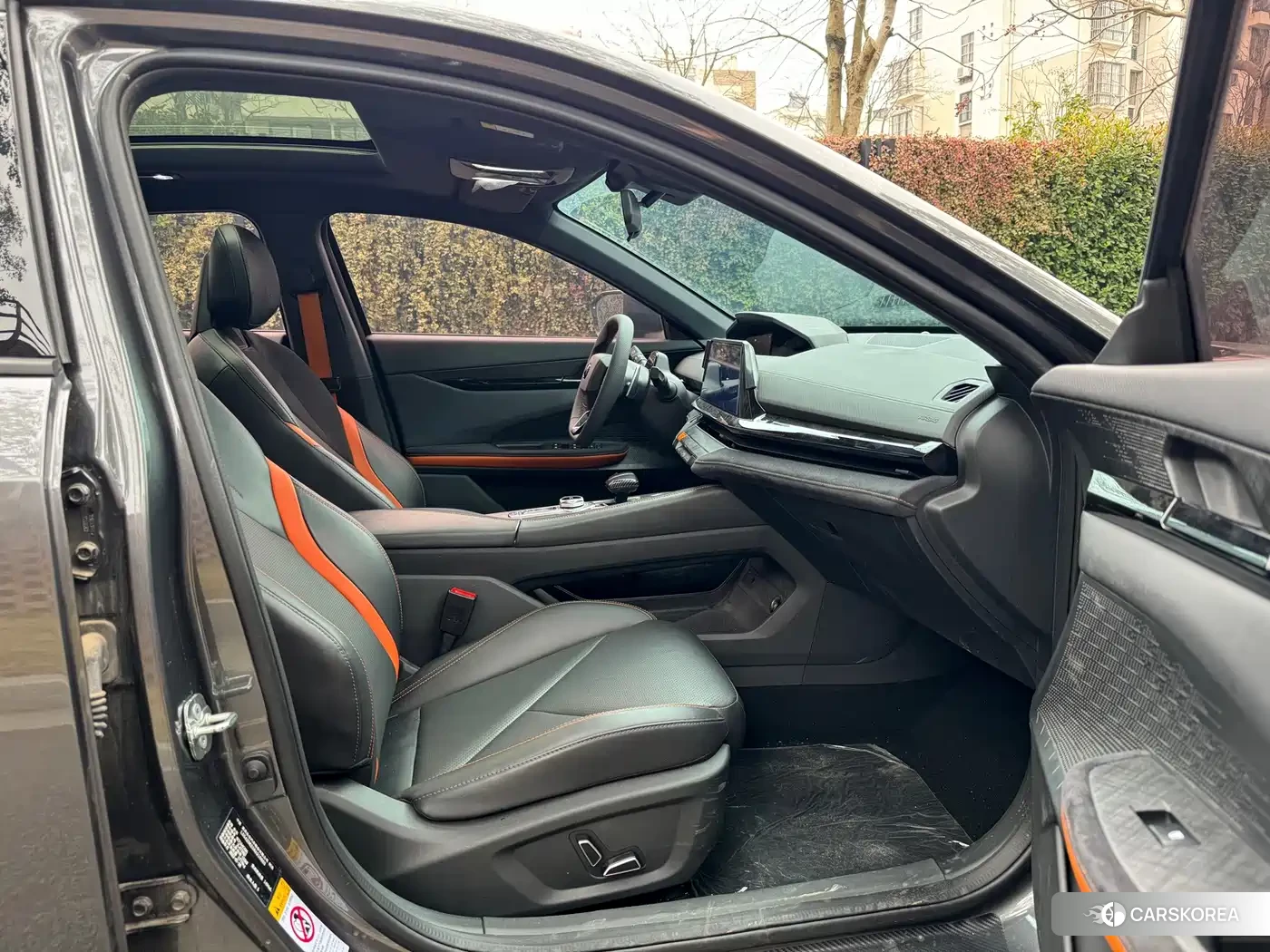 Chang'an UNI-V 2022 Silver/gray из Китая, фото 4