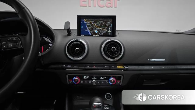 Audi New A3 2018 Белый из Кореи, фото 4