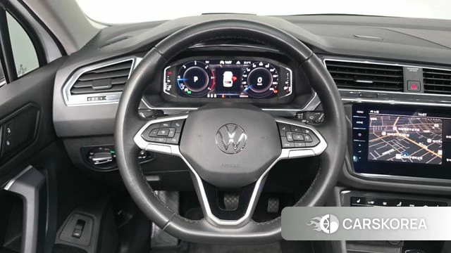 Volkswagen Tiguan second Generation 2021 Белый из Кореи, фото 4