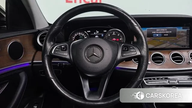 Mercedes-Benz E-Class W213 2018 Черный из Кореи, фото 4