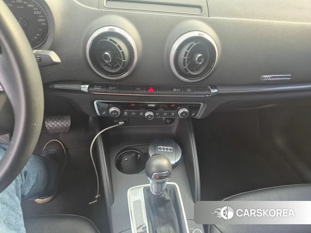 Audi New A3 2018 Черный из Кореи, фото 4