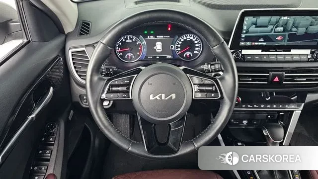 Kia Seltos 2022 Серебристо-серый из Кореи, фото 4